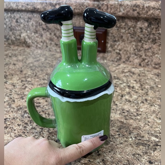 Rae Dunn St Patrick’s Day mug - Picture 3 of 4